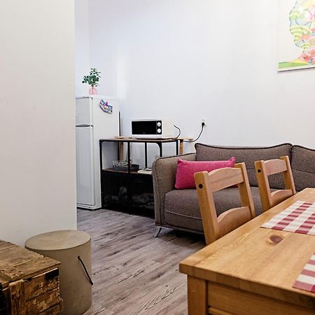 Hostel Krolewska Люблин Экстерьер фото
