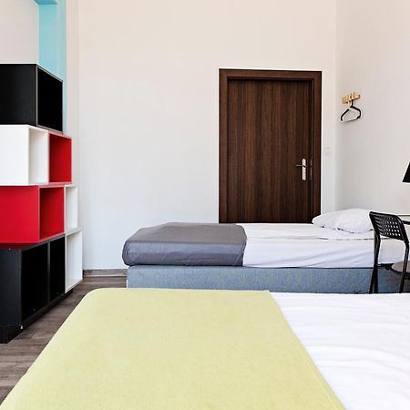Hostel Krolewska Люблин Экстерьер фото