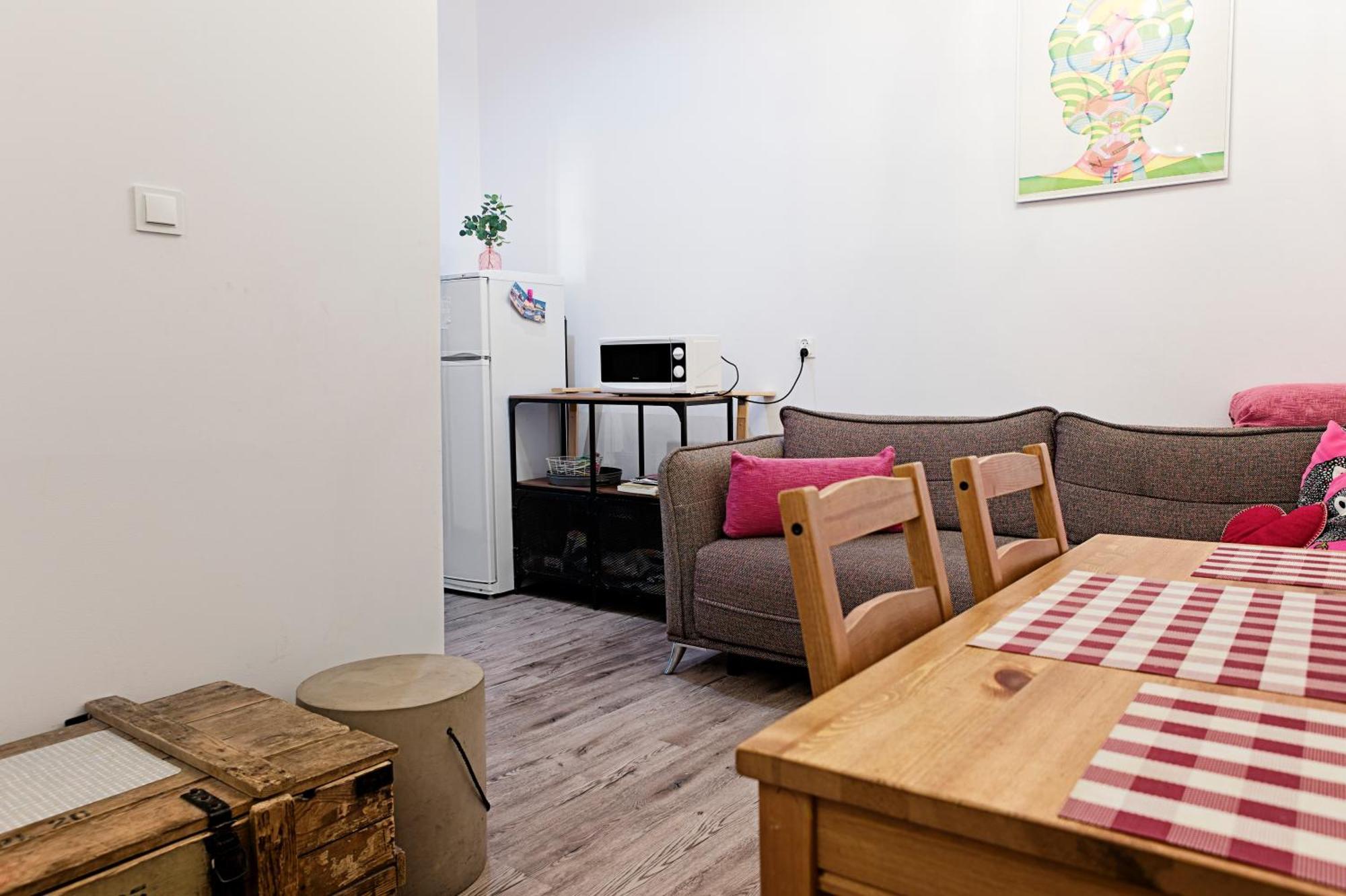Hostel Krolewska Люблин Экстерьер фото