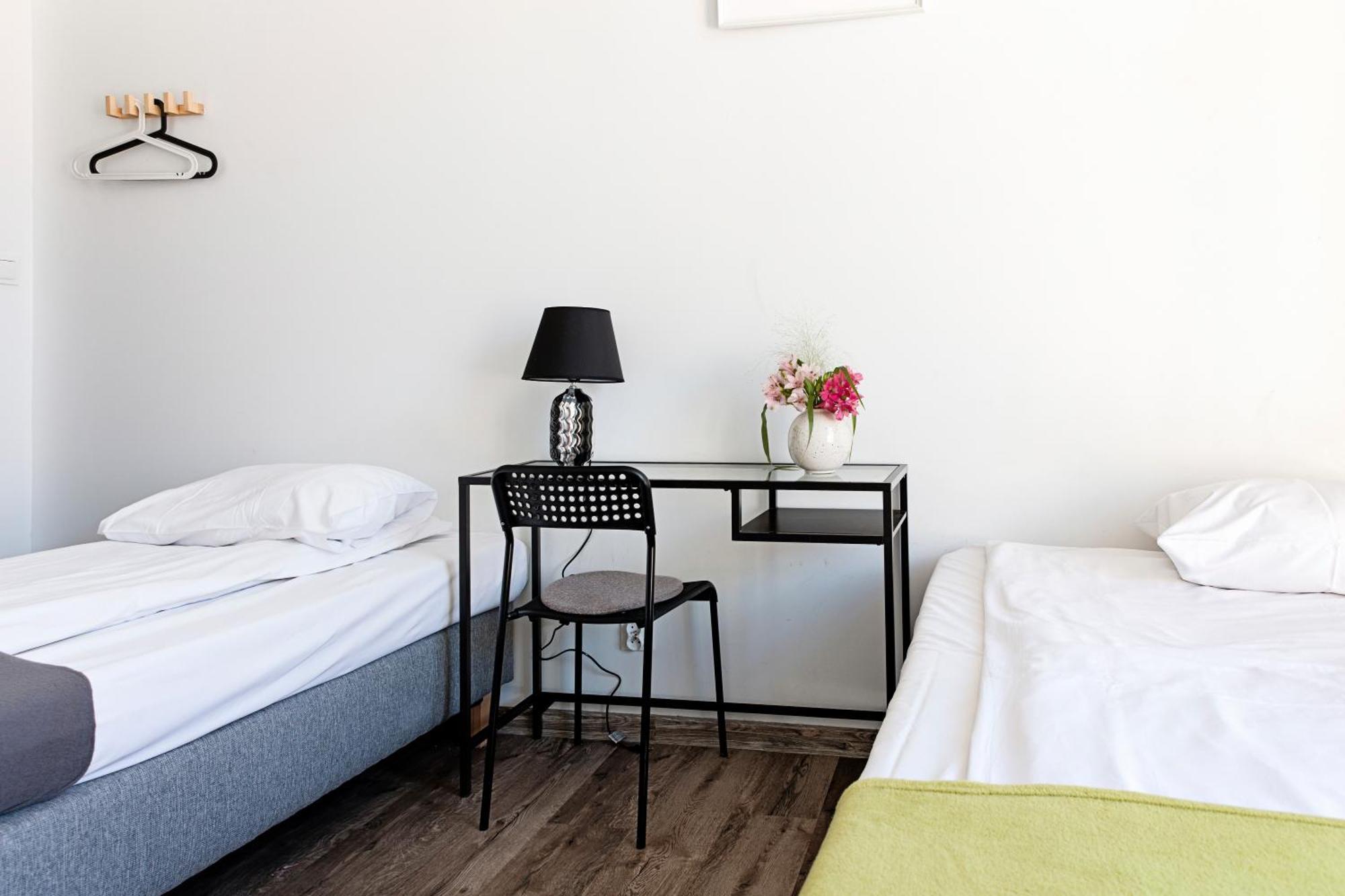 Hostel Krolewska Люблин Экстерьер фото