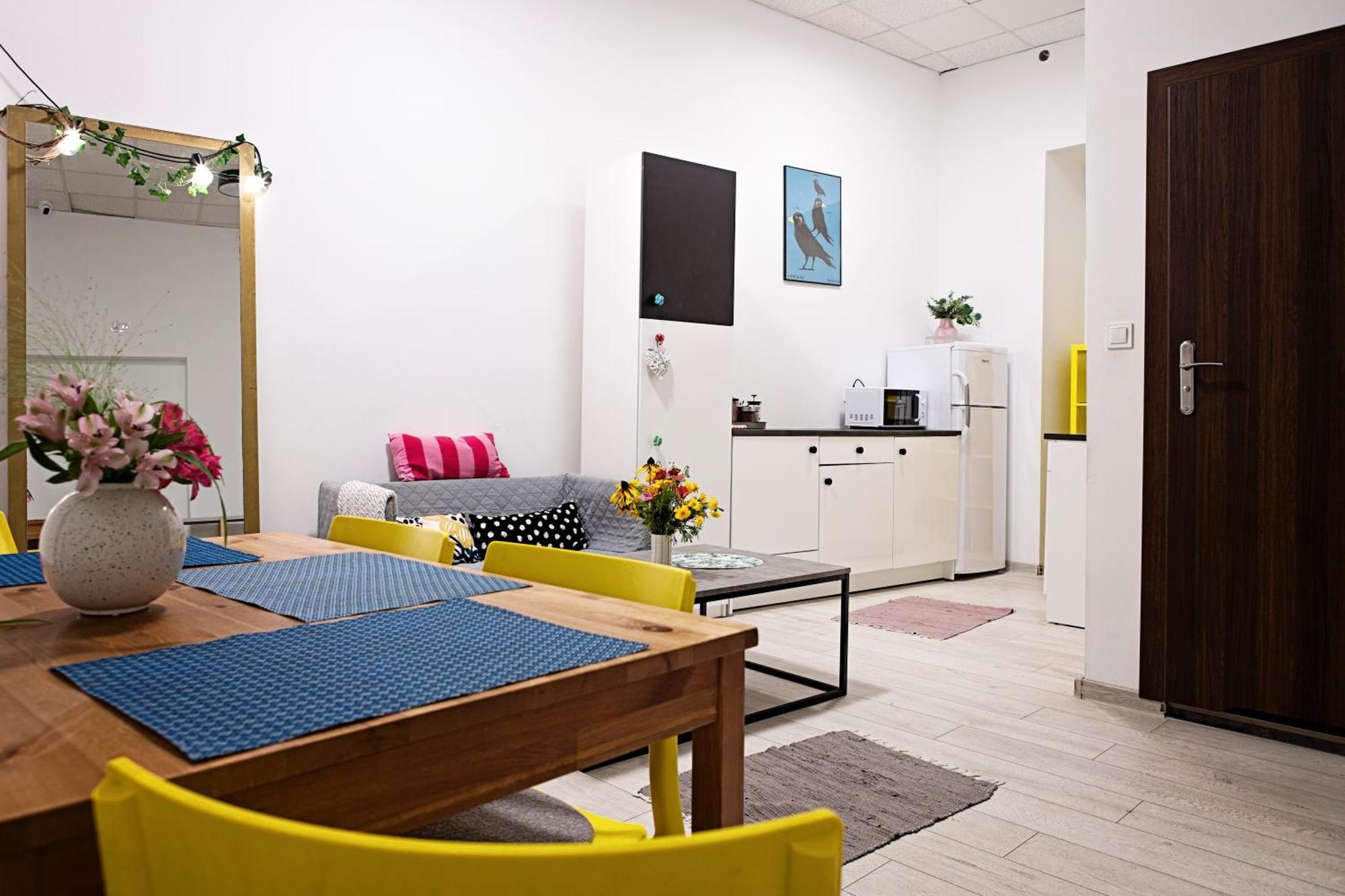 Hostel Krolewska Люблин Экстерьер фото