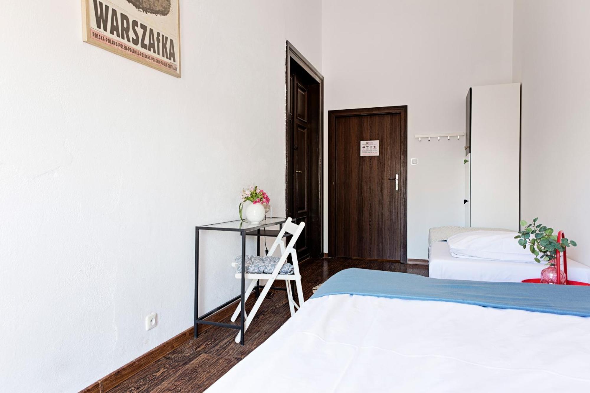 Hostel Krolewska Люблин Экстерьер фото