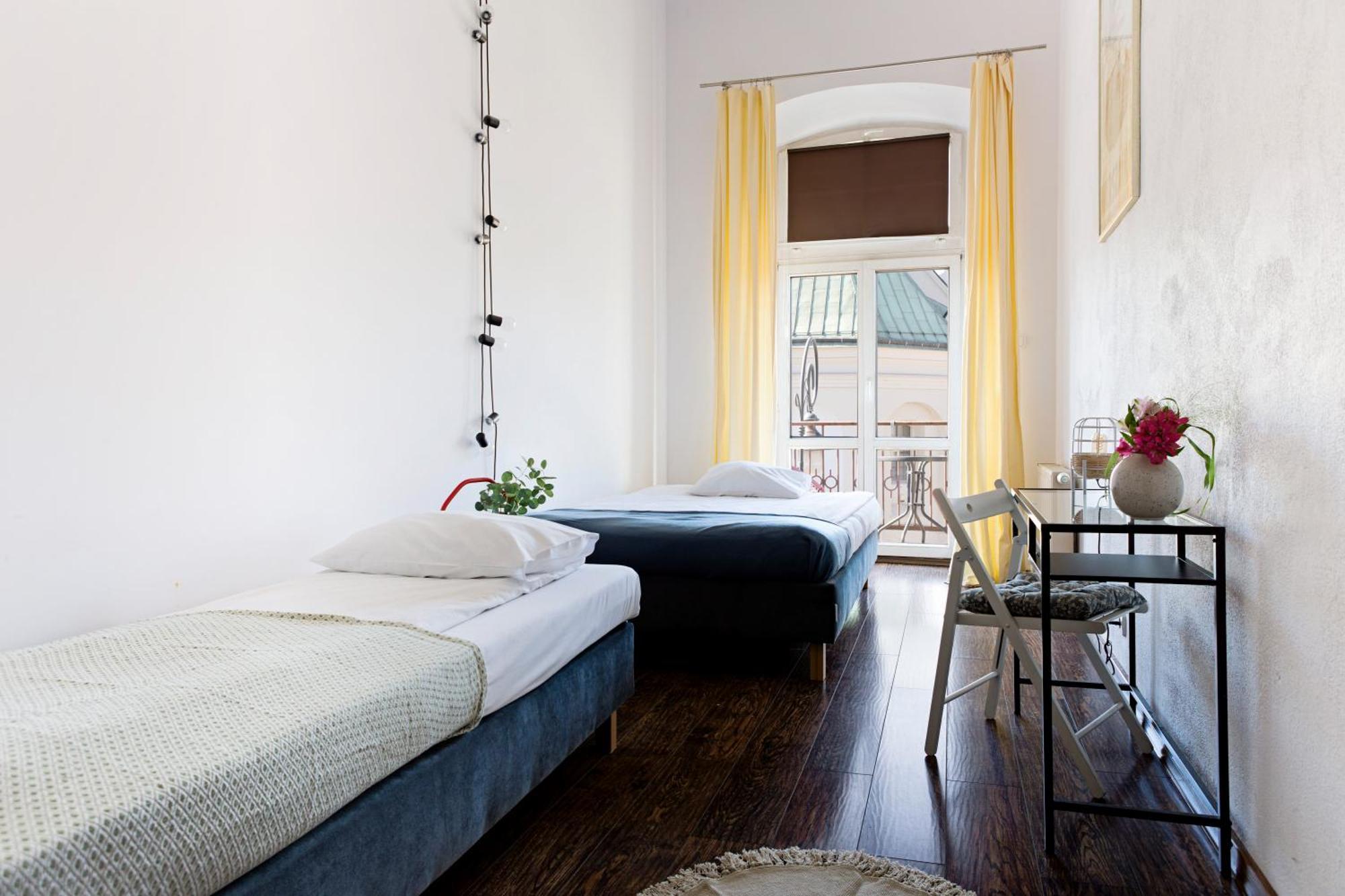 Hostel Krolewska Люблин Экстерьер фото