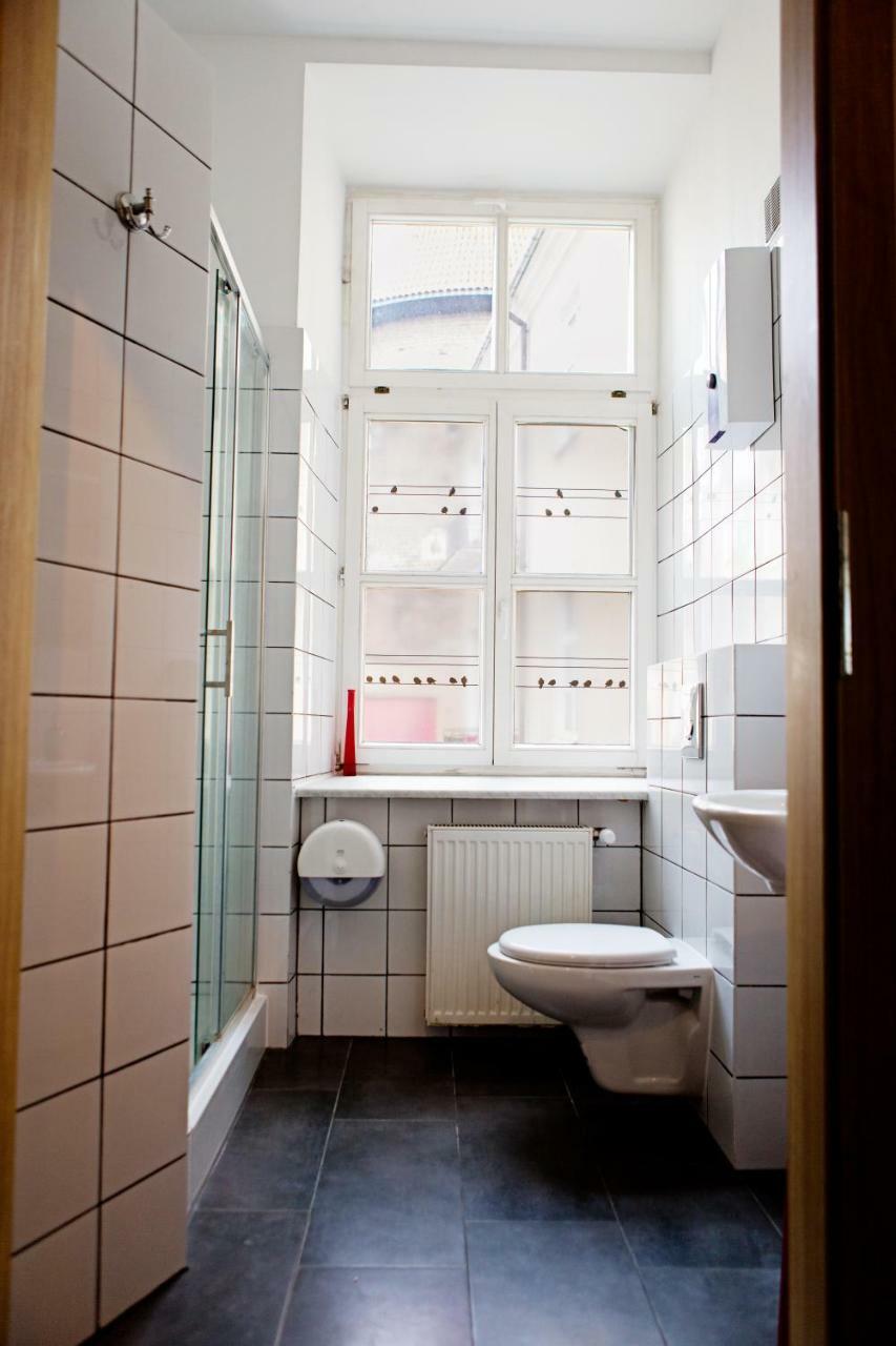 Hostel Krolewska Люблин Экстерьер фото